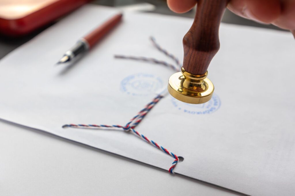 Apostille vs. Notary - differences explained