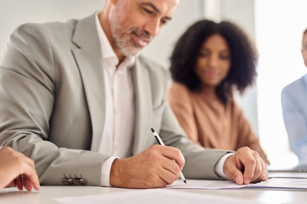  legal considerations in notarizing contracts